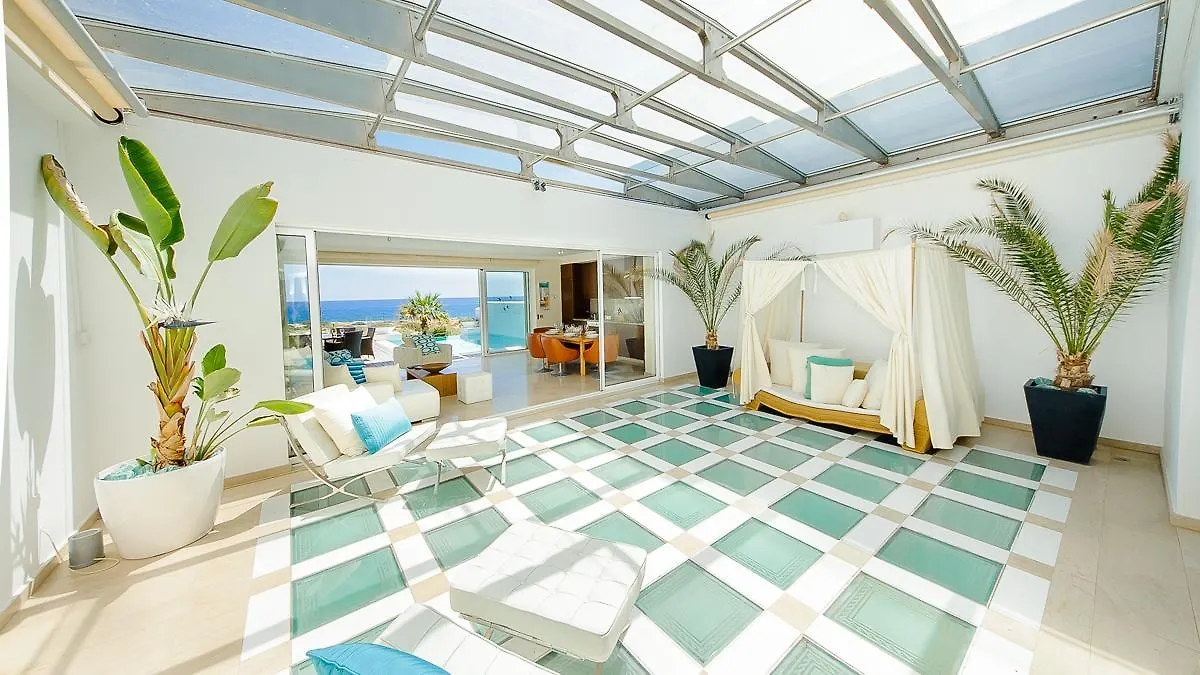 Vakantiehuis Luxury Bay View Villa 28 Right On The Beach Protaras
